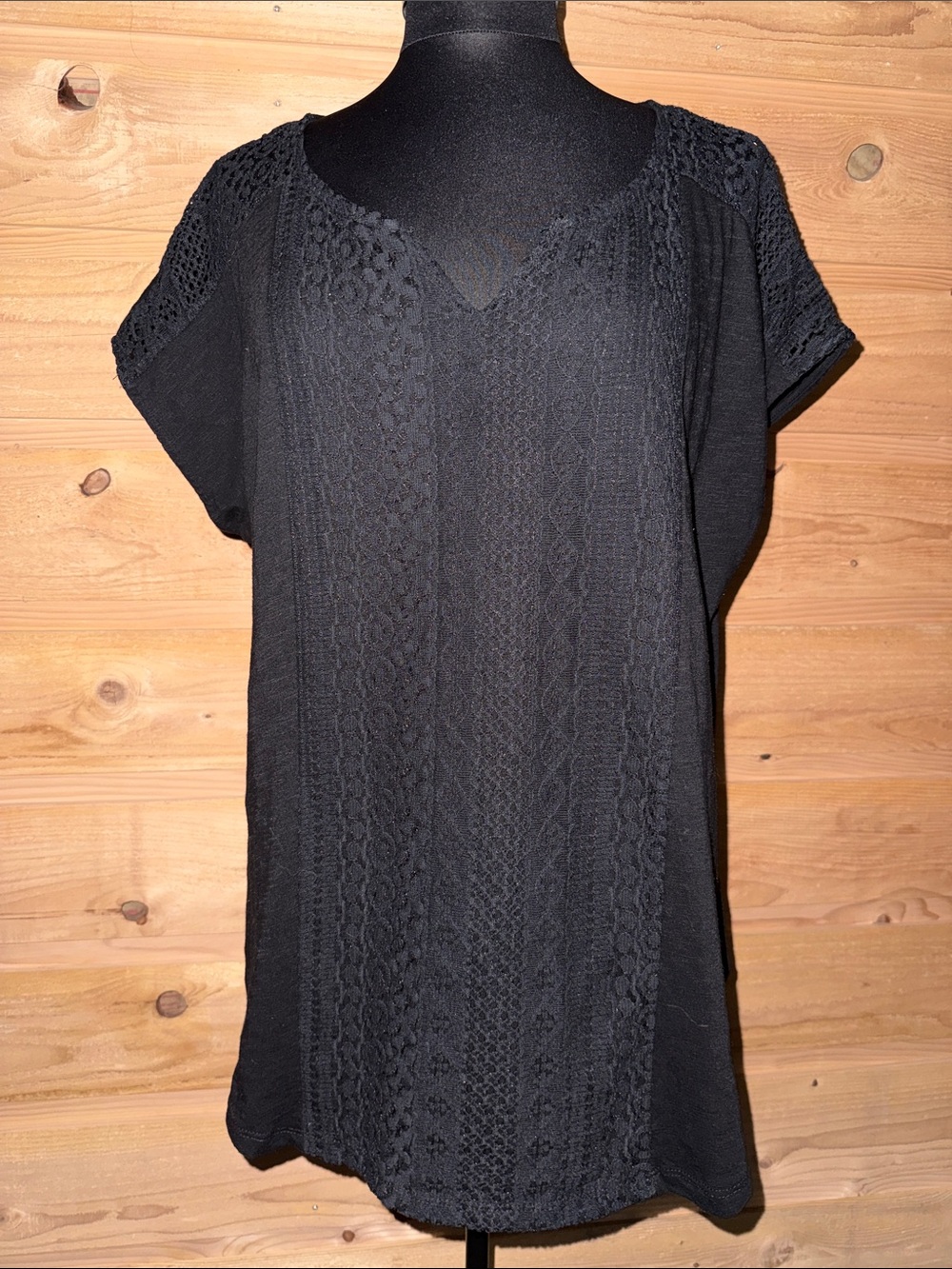 Black Women's Crochet Panel Short Sleeve Top